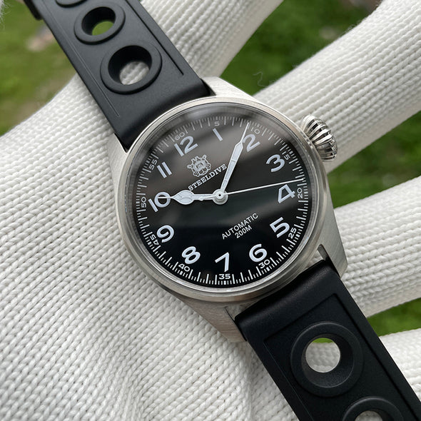 Steeldive SD1928M The Murph Pilot Watch - Onion Crown