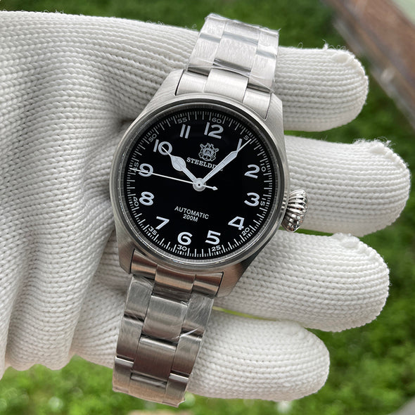 Steeldive SD1928M The Murph Pilot Watch - Onion Crown